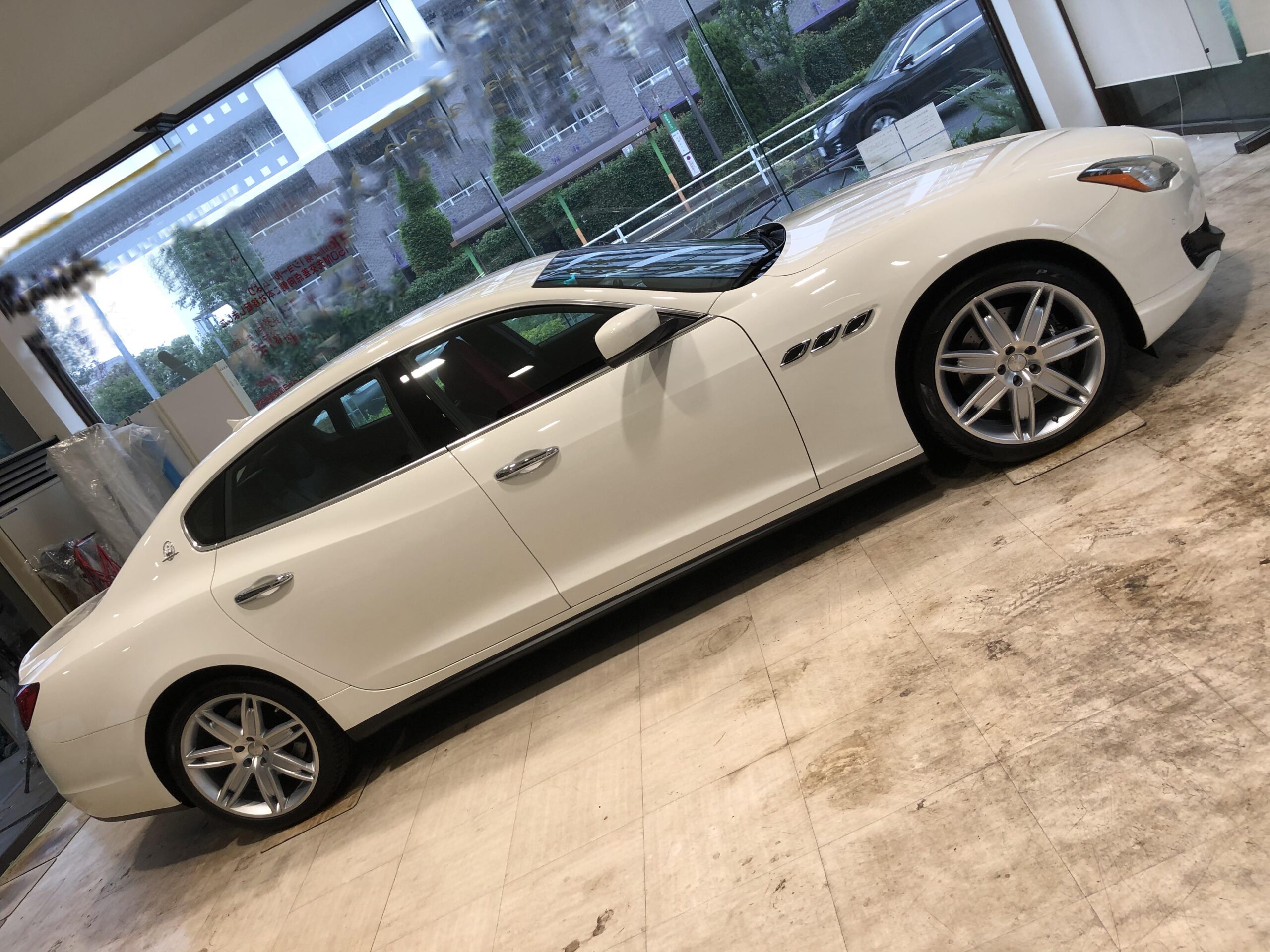 Maserati マセラティ クアトロポルテ　F-Water premium施工